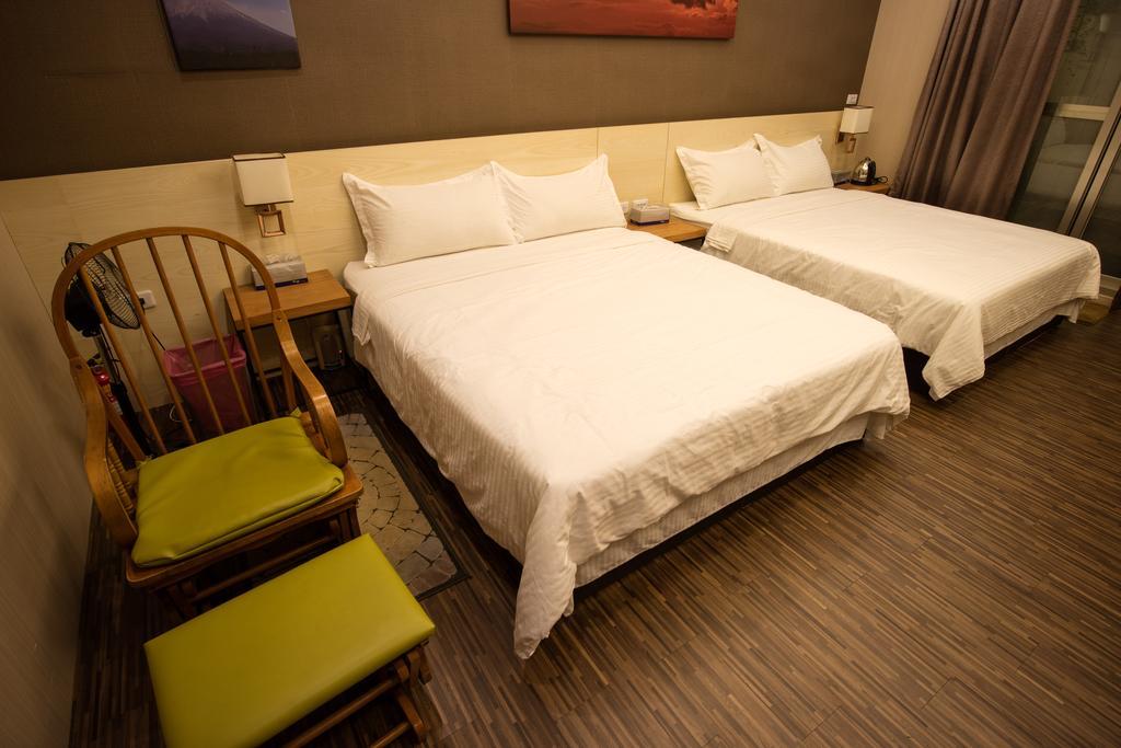 Cozy Cozy Hostel Tainan Exterior photo