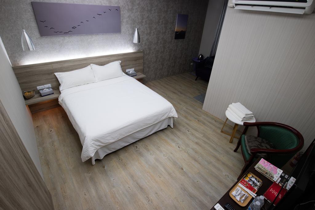 Cozy Cozy Hostel Tainan Exterior photo